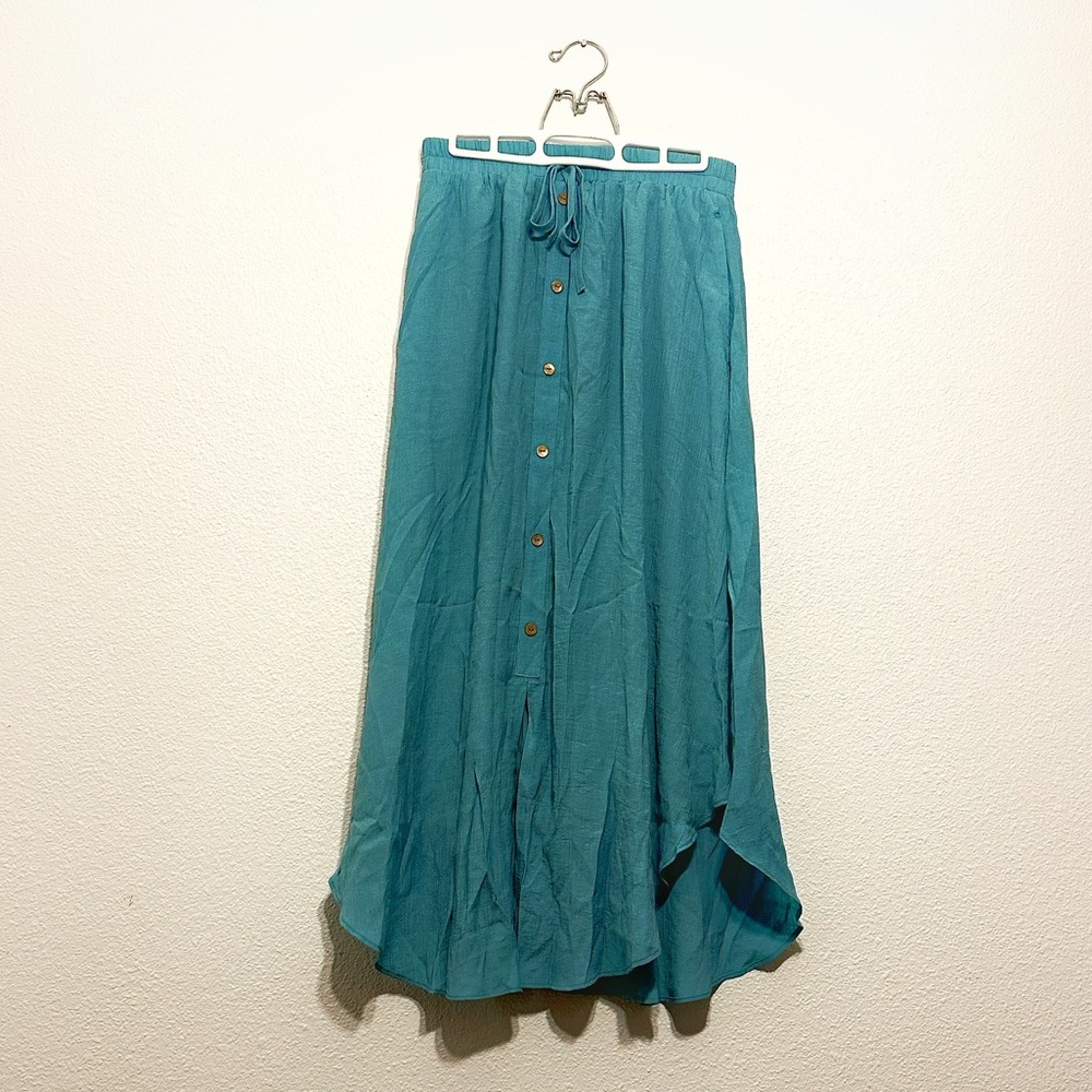 HALARA - High Waisted Drawstring Button Side Pocket
Midi Casual Skirt